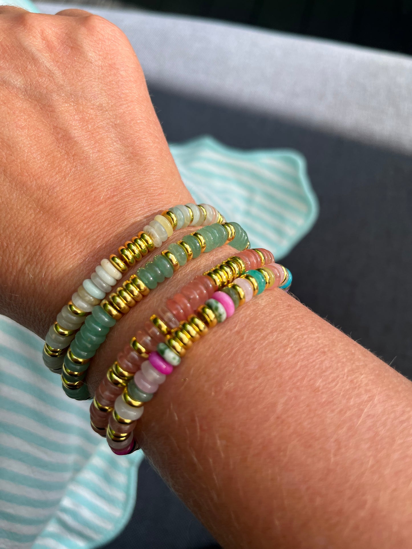 Colorful perle armbånd