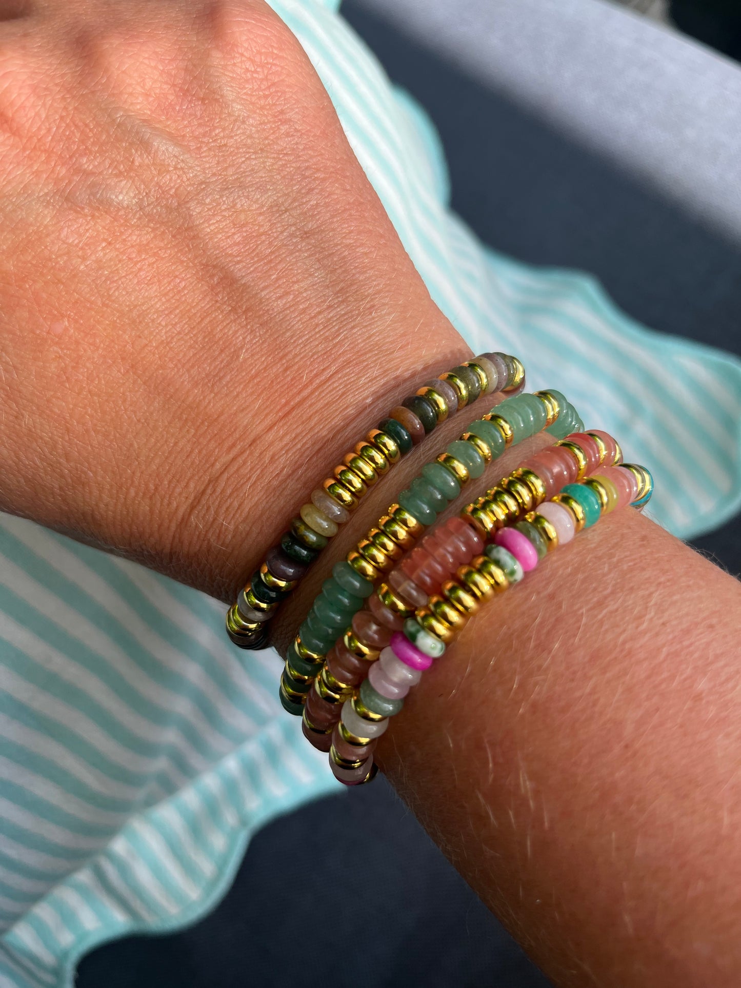 Colorful perle armbånd