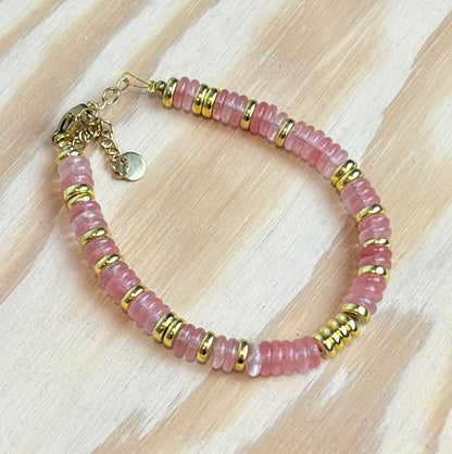 Lyserød perle armbånd